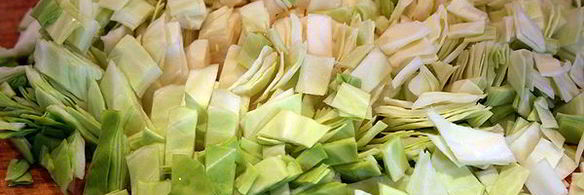 тушеная капуста под соусом