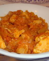 Тушеная капуста с индейкой в мультиварке