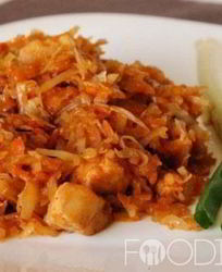 Тушеная капуста с курицей
