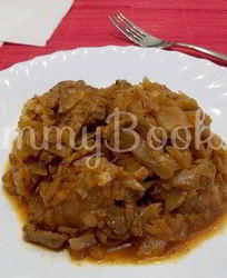 Тушеная капуста со свининой