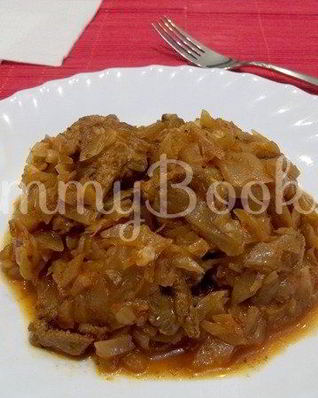 Тушеная капуста со свининой