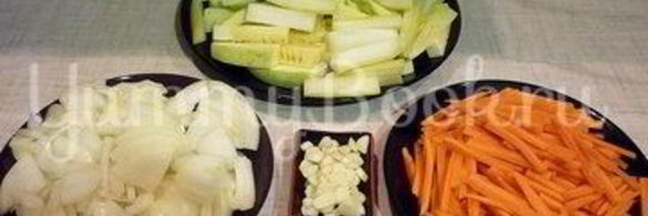 тушеные кабачки с овощами