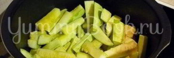 тушеные кабачки с овощами