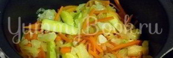 тушеные кабачки с овощами