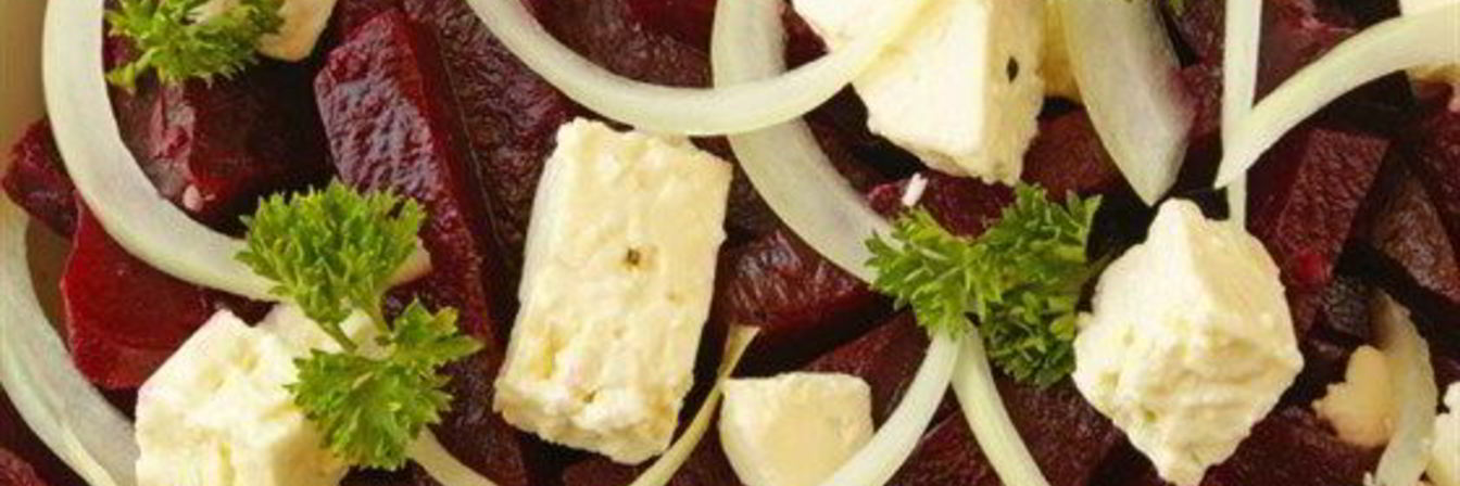 Жареная свекла с карамелизованным луком и фетой