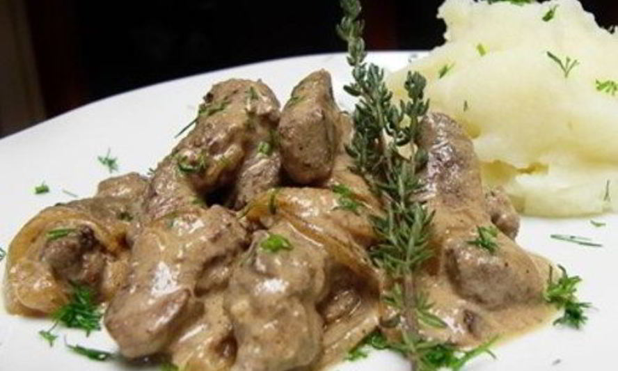 Рецепт говяжьей печени со сметаной в мультиварке