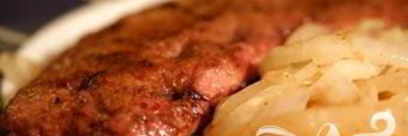 Говяжья печенка с луком