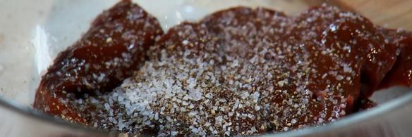 говяжья печенка с морковью в яблочном соусе