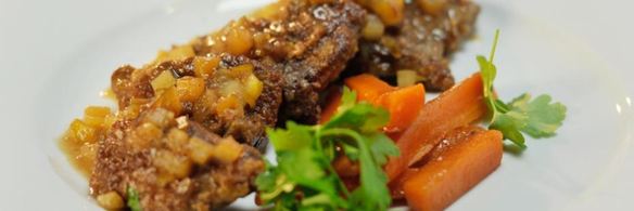 говяжья печенка с морковью в яблочном соусе