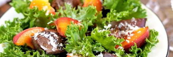 индюшиная печень с персиками