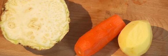 хрустящая говяжья печень с пряными персиками