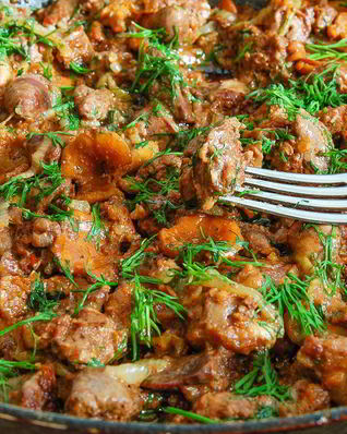 Куриная печень с грибами