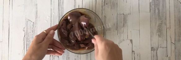 куриная печень с кабачками в духовке