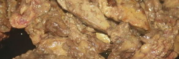 куриная печень с овощами в сметанном соусе