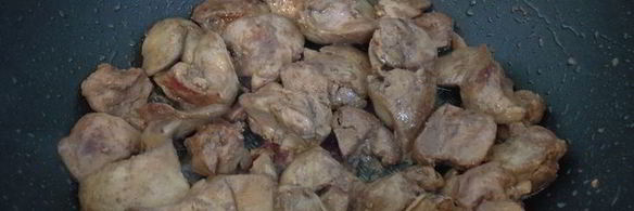 куриная печень с тыквой и яблоками