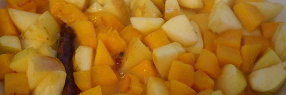 куриная печень с тыквой и яблоками