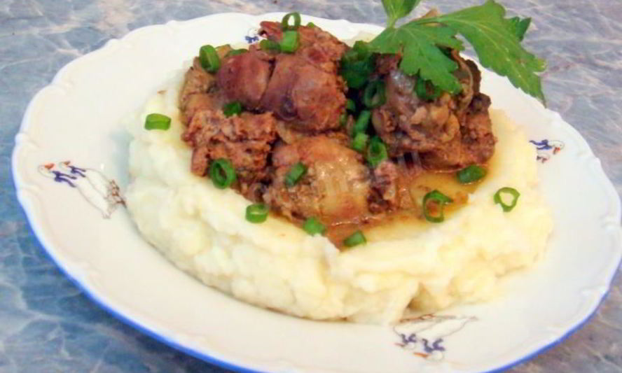 Рецепт куриной печени в мультиварке с луком и травами