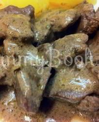 Куриная печень в портвейне и сметане