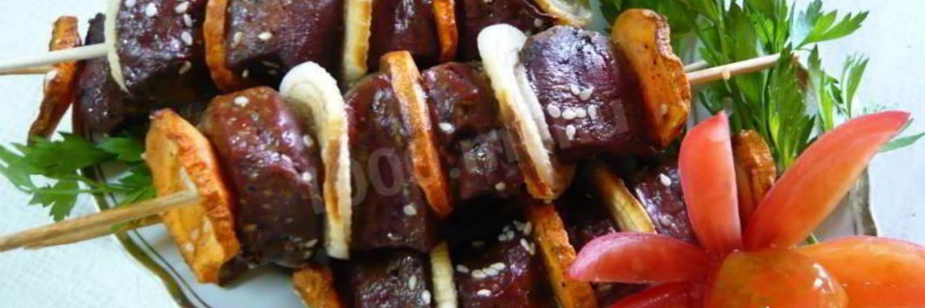 Печень на шпажках