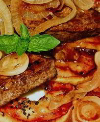 Печень по-берлински Leber Berliner Art с яблоками