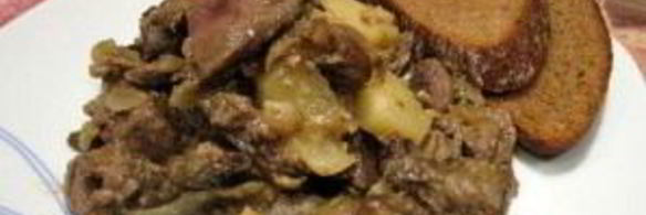 печень с луком и яблоками