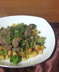 Печень с овощами за 15 минут