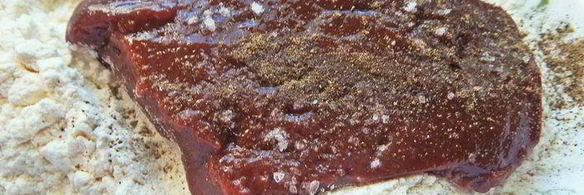 печень в беконе с картофелем