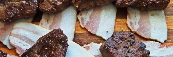 печень в беконе с картофелем