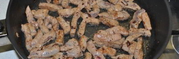 печень в соево-сметанном соусе