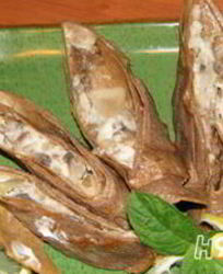 Печеночные рулеты, фаршированные шампионами