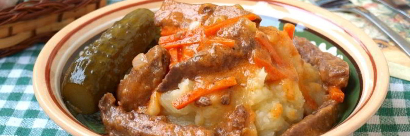 Свиная печень в сметанно-томатном соусе