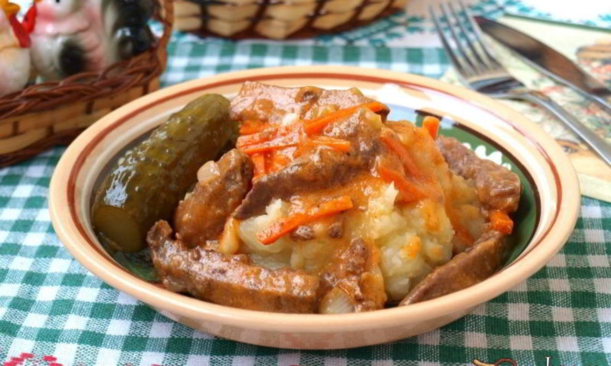 Рецепт свиной печени в сметанно-томатном соусе