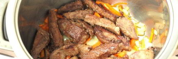 свиная печень в сметанно-томатном соусе