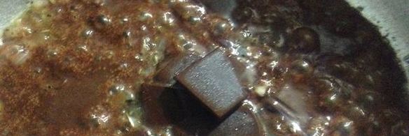 жареная фуагра с шоколадным соусом