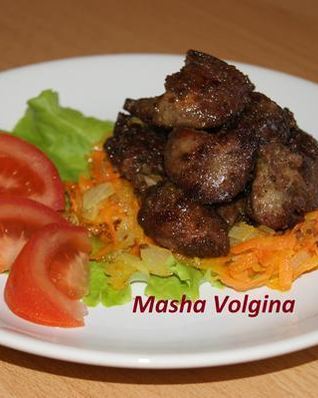 Жареная куриная печень с сердечками