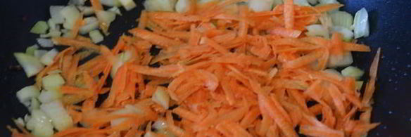 жареная куриная печень с сердечками