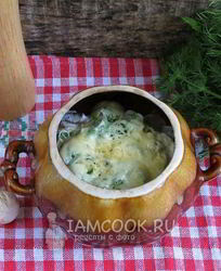 Пельмени с грибами в горшочках в духовке