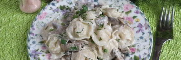 пельмени с грибами в горшочках в духовке