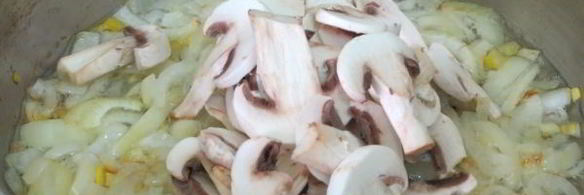 пельмени с грибами в горшочках в духовке