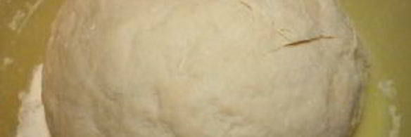 пельмени с уткой и клюквенным соусом