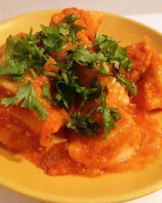 Пельмени тушеные с соусом в мультиварке