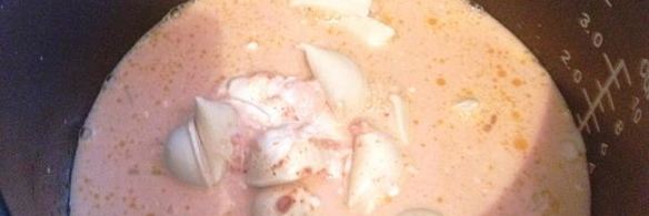 пельмени тушеные с соусом в мультиварке