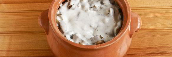 пельмени в горшочках с грибами