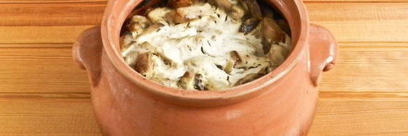 пельмени в горшочках с грибами