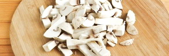 пельмени в горшочках с грибами