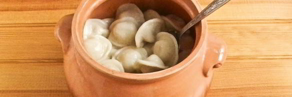 пельмени в горшочках с грибами