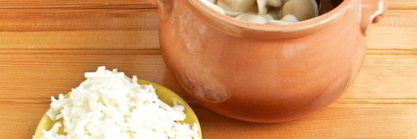 пельмени в горшочках с грибами