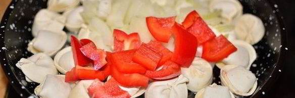 жареные пельмени с сыром