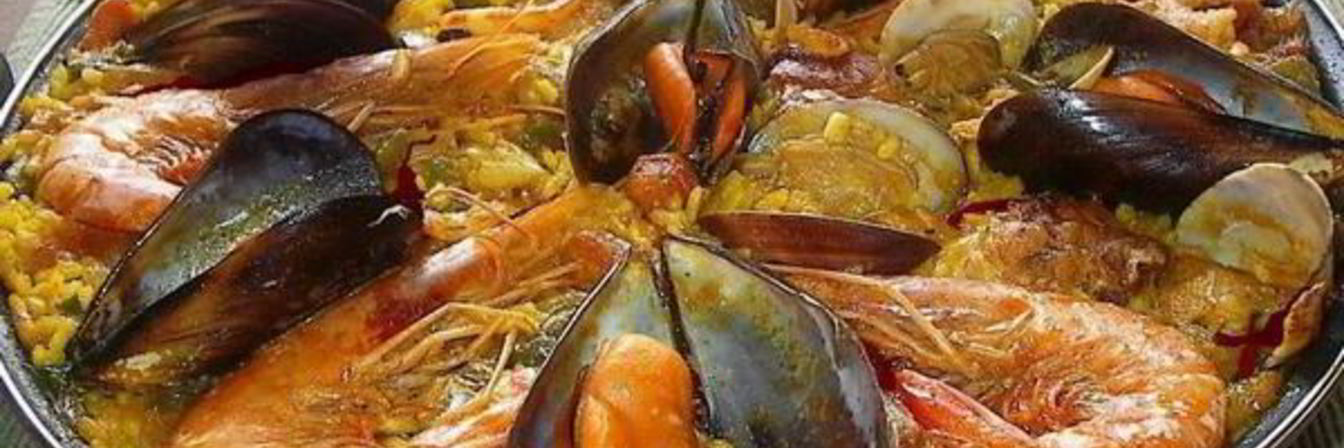 Домашняя паэлья с мидиями и креветками