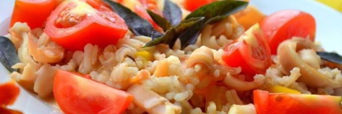 Паэлья с кальмарами